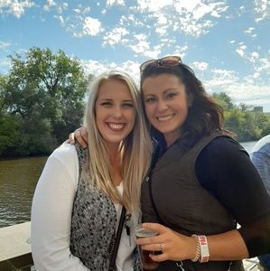 Meet your Posher, Alyssa